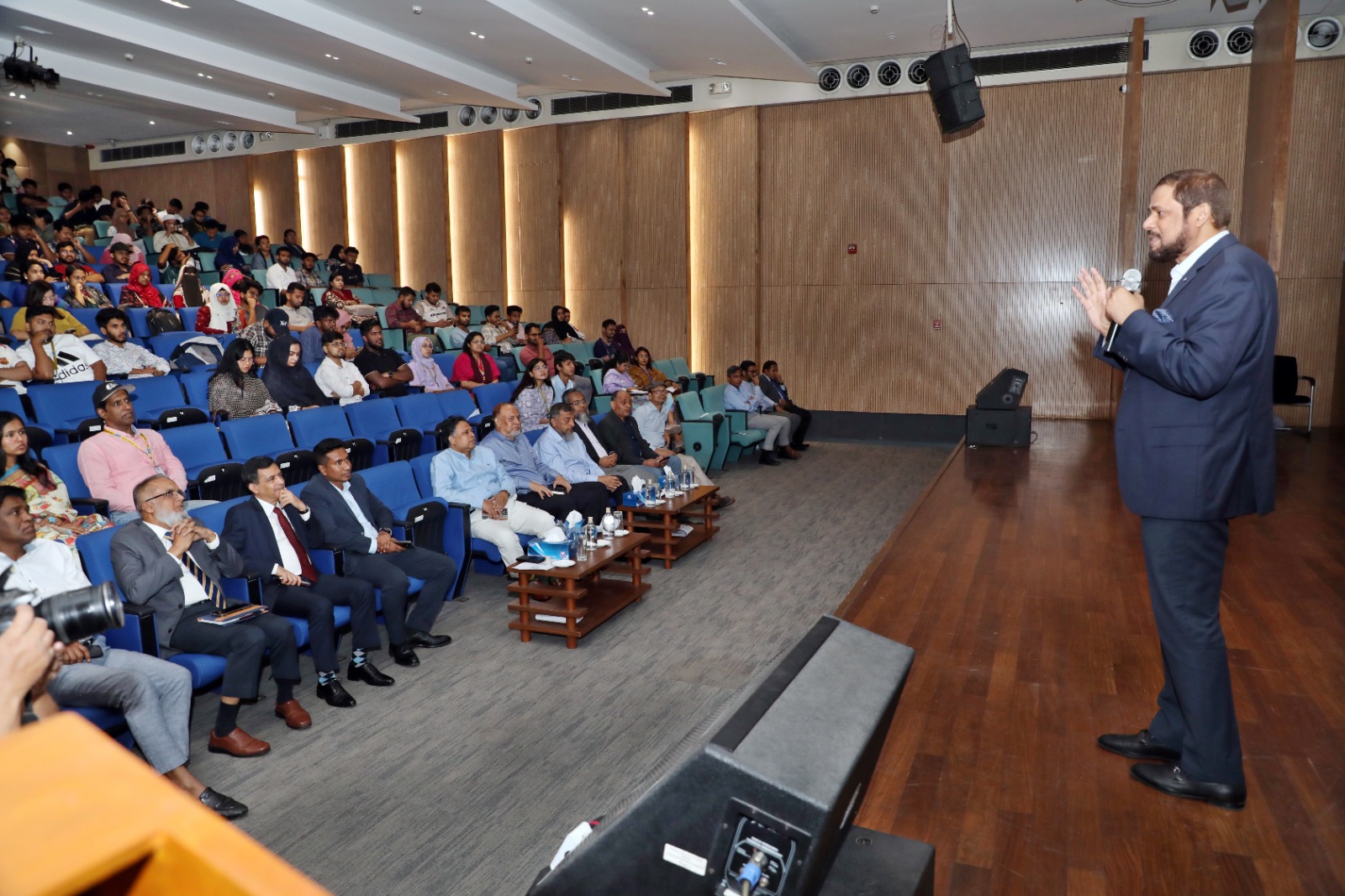 এভিয়েশন পেশা নিয়ে ইউএপি ও এভিয়ানোমিক্সের যৌথ সেমিনার