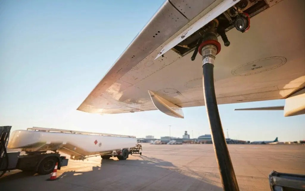 ১২ হাজার টন জেট ফুয়েল এলো চট্টগ্রাম বন্দরে